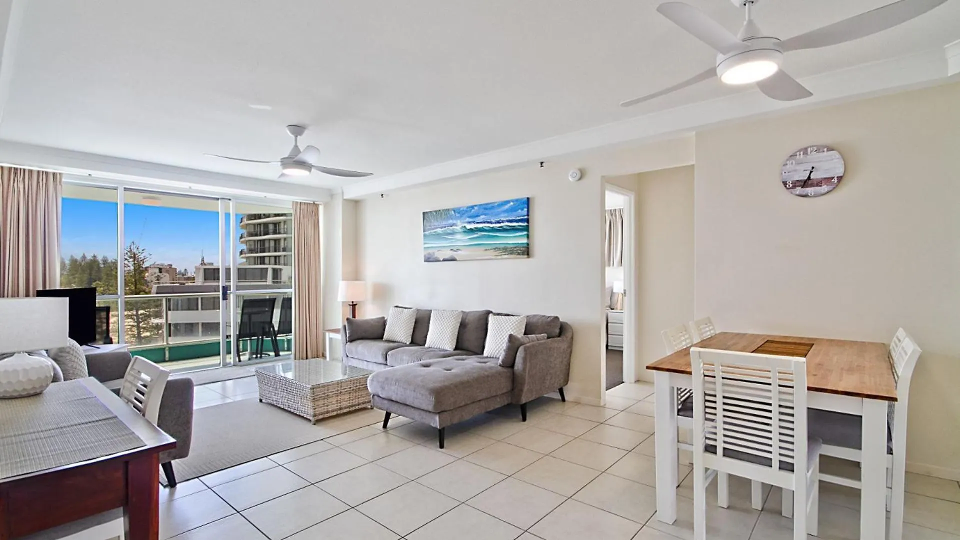 Ocean Plaza Unit 835 Apartment Gold Coast Australia